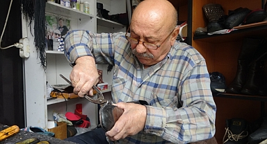 11 yaşında başladığı mesleğe, 61 yıldır aynı aşkla devam ediyor