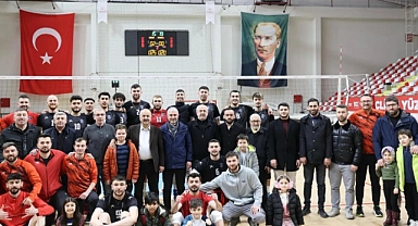Gebze BLD Voleybol Takımı Adını Play-Off’a Yazdırdı