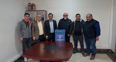 Gebze Ordulular Derneği’nden Türkan Göktürk İlkokulu’na Geri Dönüşüm Kutuları