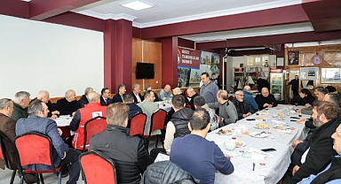 Gebze Trabzonlular Derneği protokolü kahvaltıda ağırladı