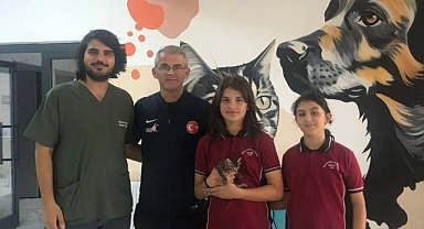 Kedi ve köpekleri onlara can dostları oldu