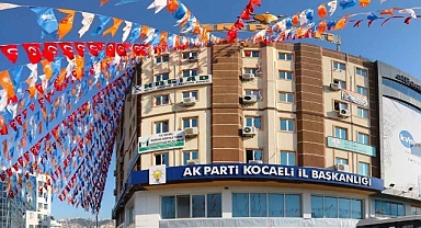 AK Parti pazar günü tam kadro sahaya iniyor