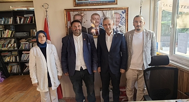 Kaya’dan Kirazpınar Mahallesi Muhtarı Ayar’a Ziyaret