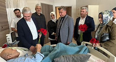 AK Parti Gebze'den Yaşlılar Haftası Ziyareti