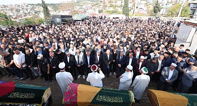 Yangında hayatını kaybedenler son yolculuğa uğurlandı