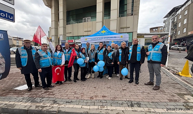 İYİ Parti Darıca Teşkilatı Halkla Buluştu