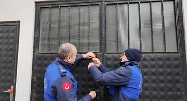 Çayırova Zabıtası, halk sağlığını hiçe sayan işletmeyi mühürledi