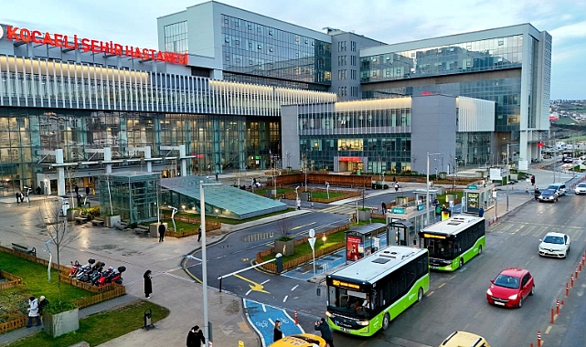 Şehir Hastanesi’ne 12 ilçeden direkt ulaşım dönemi başladı;