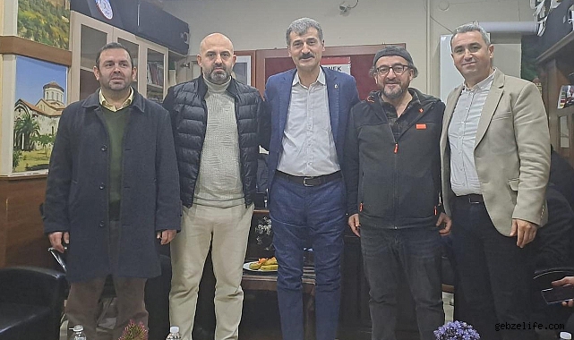 Darıca Trabzonlular Derneği’nde Çay Sohbeti Buluşması