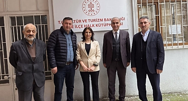 Saadet Partisi'nden kütüphaneye anlamlı ziyaret