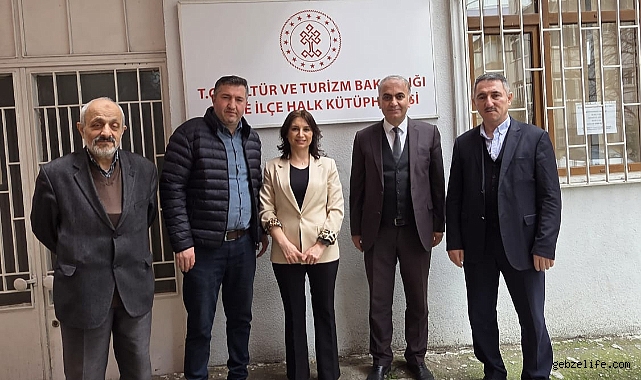 Saadet Partisi'nden kütüphaneye anlamlı ziyaret